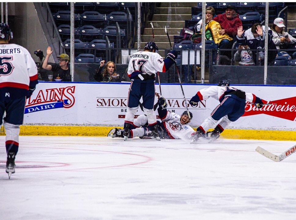 Amarillo Wranglers split series road series with New Mexico Ice Wolves