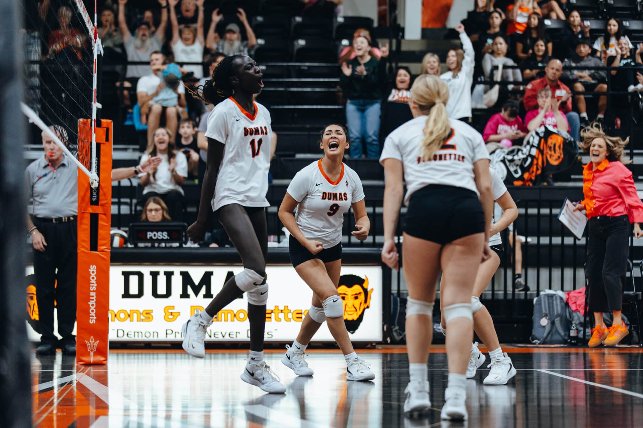 High School volleyball district roundup – Dumas holds off Hereford in thriller, Vega opens district with a win, Shallowater knocks off Idalou
