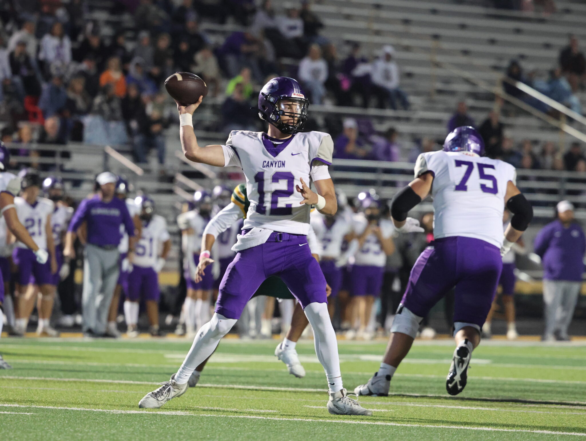 High School Football Week 9 roundup – Canyon gets first district win, Dalhart’s Joey Read and Panhandle’s Dane Ashley get milestone victories